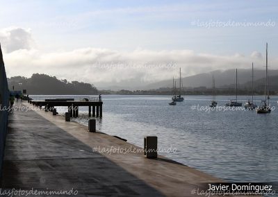 Amanecer en el muelle